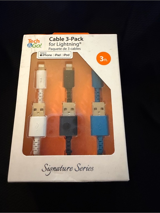Tech & go Other - Signature Series 3-Pack Lightning Cables (White, Black, Blue) - 3 ft